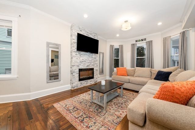 30 Larchmont St 1, Boston, MA 02124