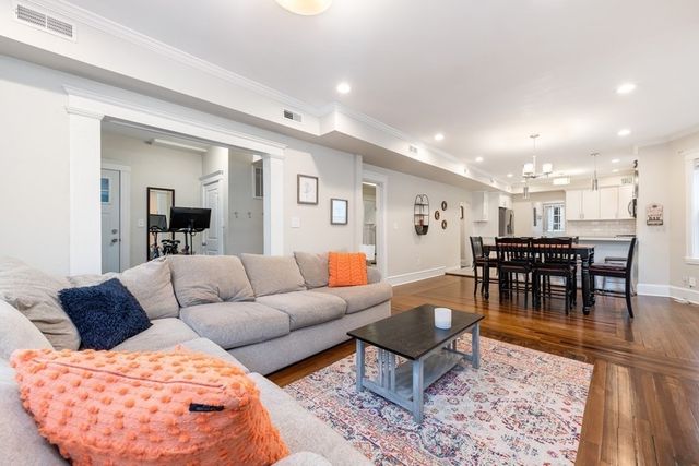 30 Larchmont St 1, Boston, MA 02124
