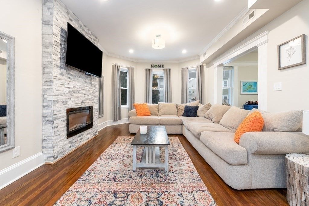 30 Larchmont St 1, Boston, MA 02124