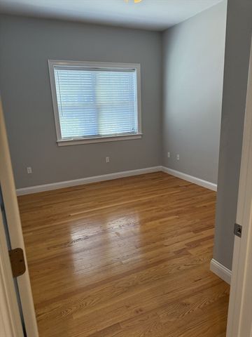 60 Pearl Street 201, Braintree, MA 02184