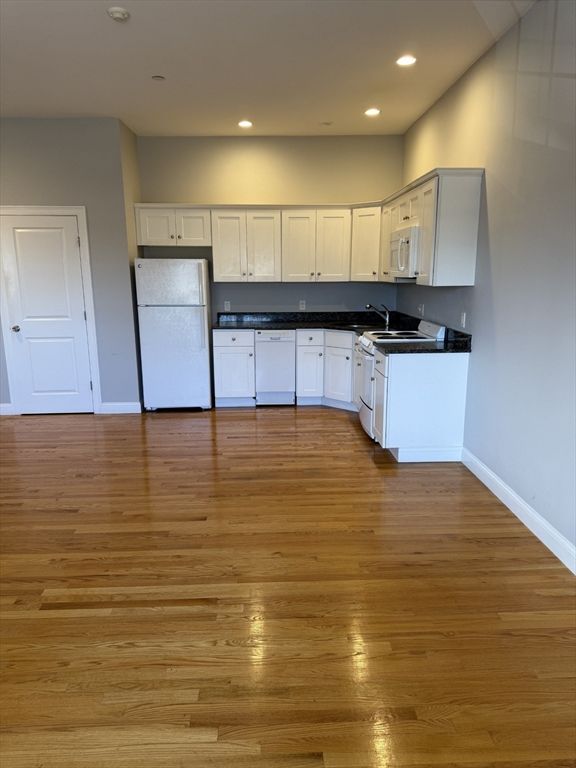 60 Pearl Street 201, Braintree, MA 02184