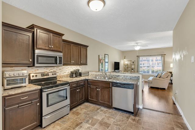 2429 New Holland Cir, Murfreesboro, TN 37128