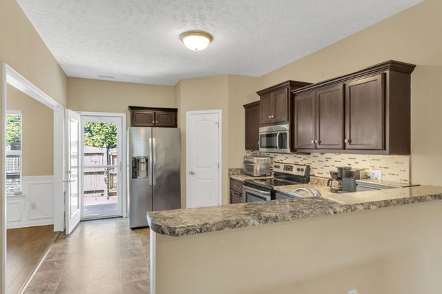 2429 New Holland Cir, Murfreesboro, TN 37128