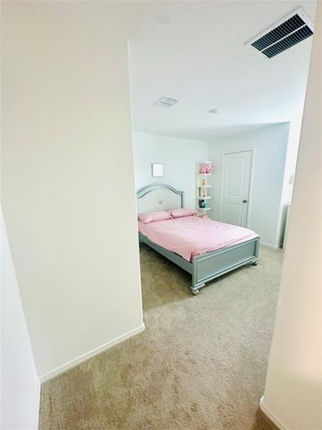 504 Sunray DR, Lockhart, TX 78644