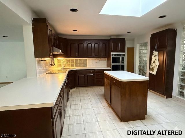 181 W Hobart Gap Rd, Livingston Twp., NJ 07039