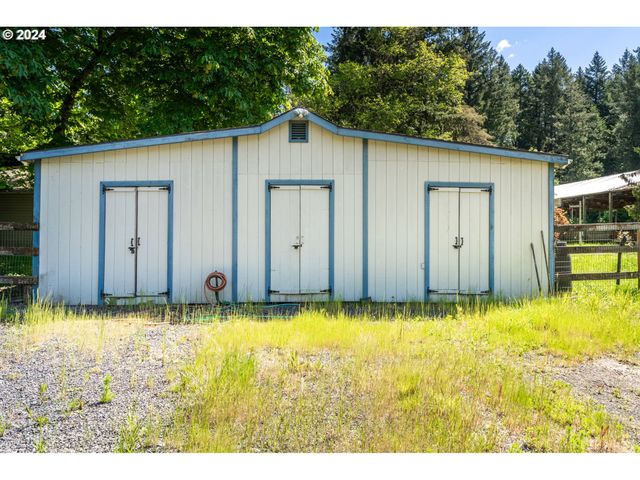 5750 Sw RIVER Rd, Hillsboro, OR 97123