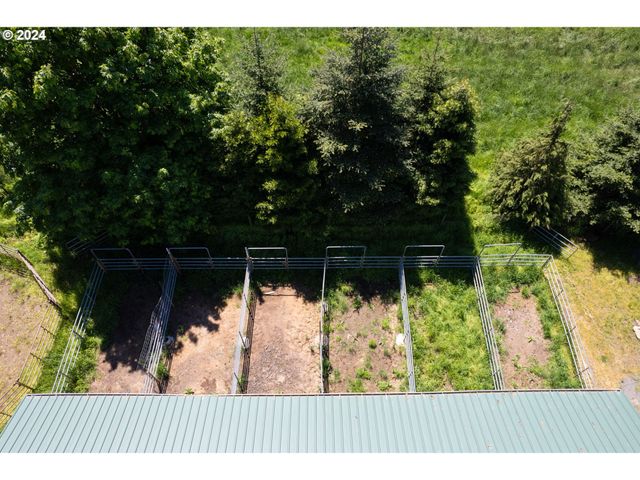 5750 Sw RIVER Rd, Hillsboro, OR 97123