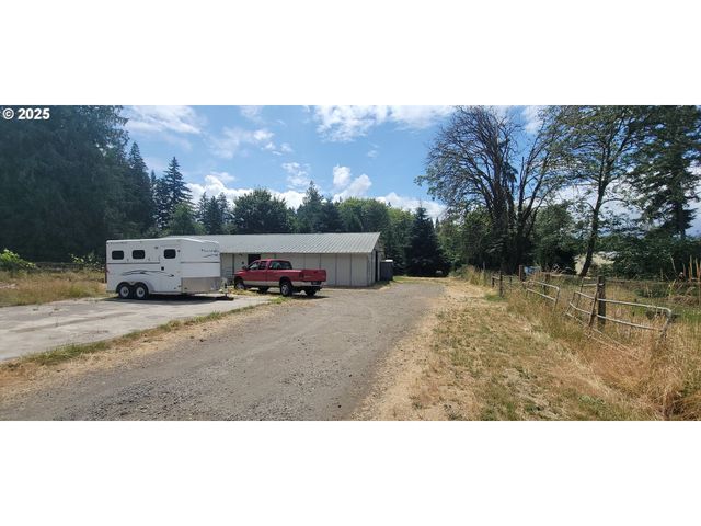 5750 Sw RIVER Rd, Hillsboro, OR 97123
