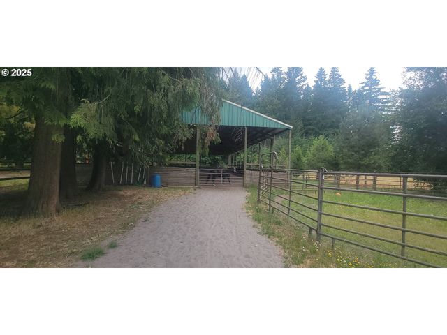 5750 Sw RIVER Rd, Hillsboro, OR 97123