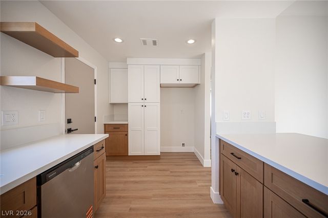 5775 Ballinger Drive, Las Vegas, NV 89142
