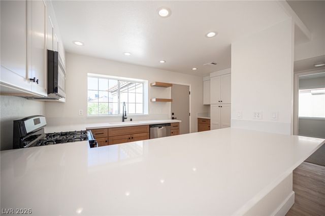5775 Ballinger Drive, Las Vegas, NV 89142