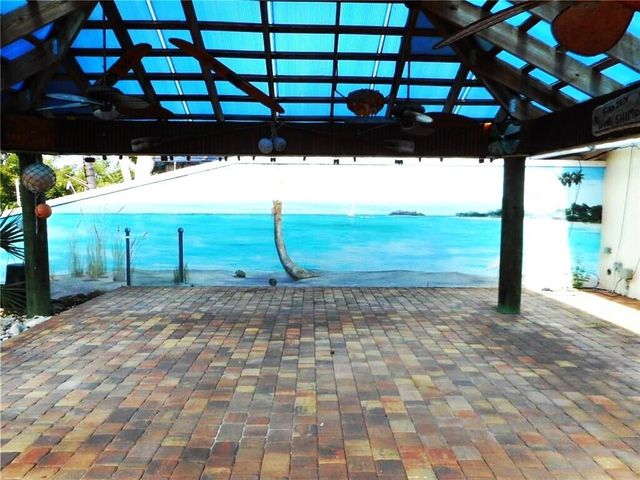 1903 Robalo Drive, Vero Beach, FL 32960