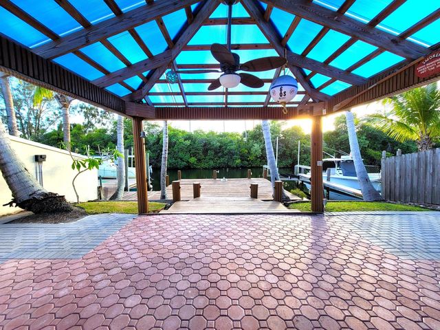 1903 Robalo Drive, Vero Beach, FL 32960