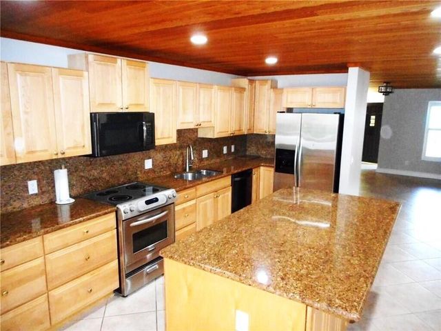 1903 Robalo Drive, Vero Beach, FL 32960