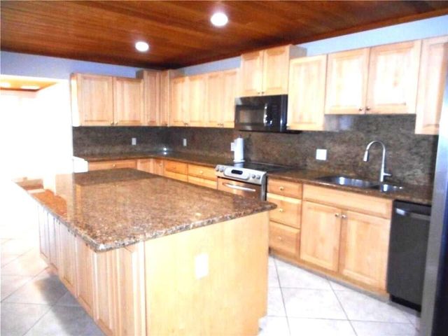 1903 Robalo Drive, Vero Beach, FL 32960