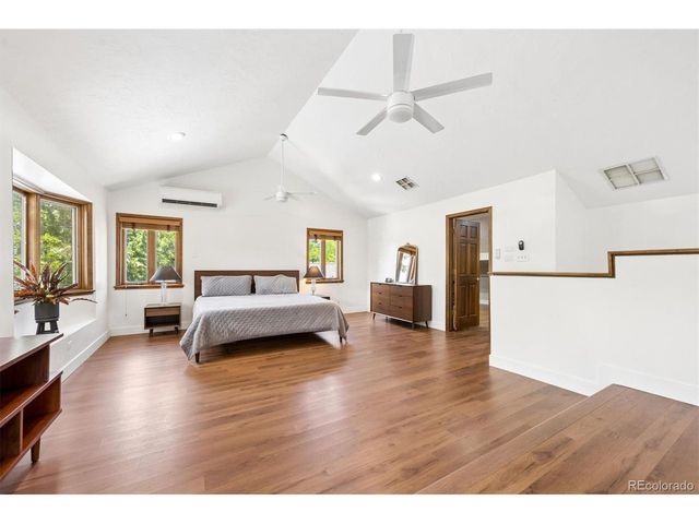 423 Dahlia St, Denver, CO 80220