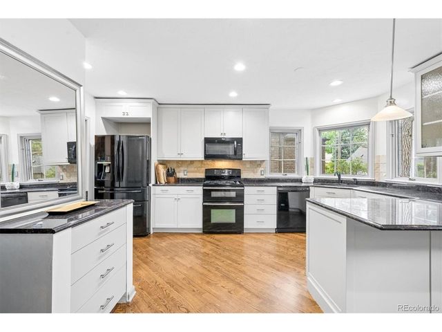 423 Dahlia St, Denver, CO 80220