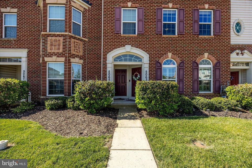 Image 3 of property listing at 5063 SMALL GAINS WAY, Frederick, MD 21703