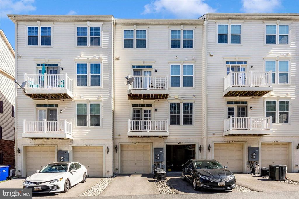 Image 44 of property listing at 5063 SMALL GAINS WAY, Frederick, MD 21703