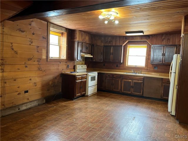 2810 Southside Road, Frankfort, NY 13340