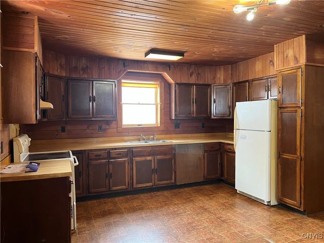 2810 Southside Road, Frankfort, NY 13340