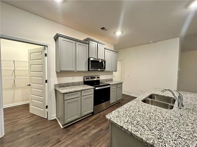 12150 Conrad Circle, Hampton, GA 30228