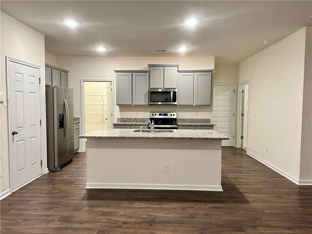 12150 Conrad Circle, Hampton, GA 30228