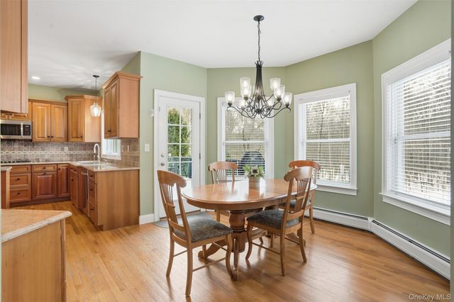 24 Heritage Court, Tuxedo Park, NY 10987