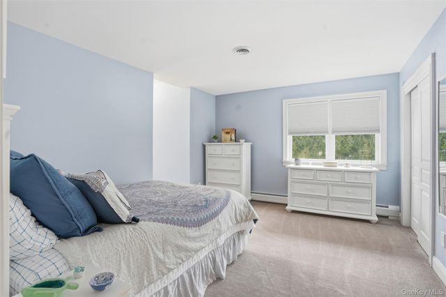 24 Heritage Court, Tuxedo Park, NY 10987