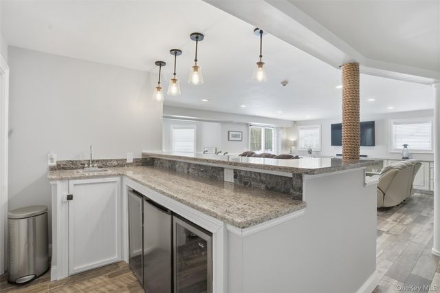 24 Heritage Court, Tuxedo Park, NY 10987