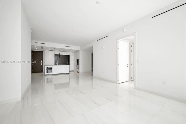 300 Biscayne Boulevard Way 1705W, Miami, FL 33131