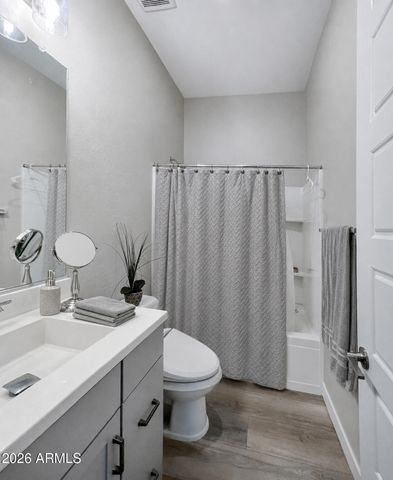 1540 E San Carlos Way, Gilbert, AZ 85298