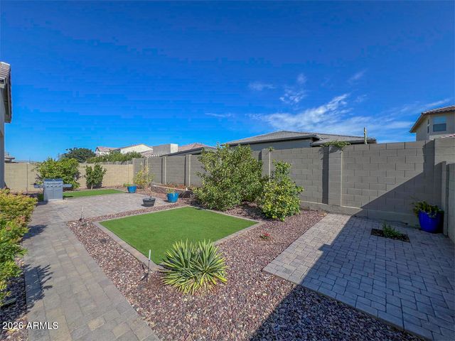 1540 E San Carlos Way, Gilbert, AZ 85298