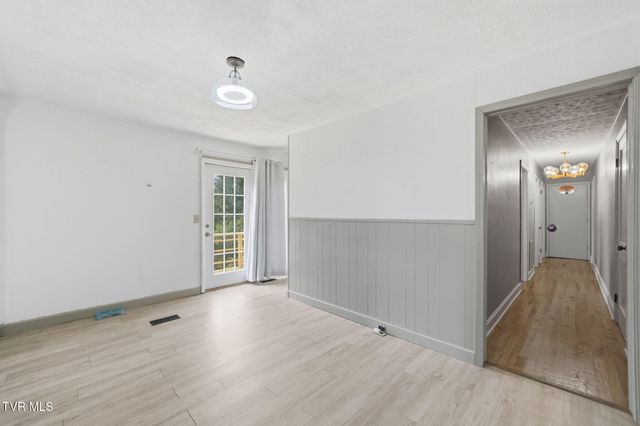 2641 Broad Street, Bristol, TN 37620