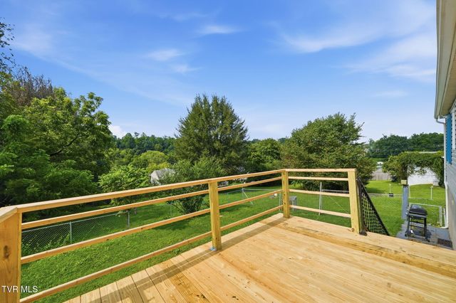 2641 Broad Street, Bristol, TN 37620