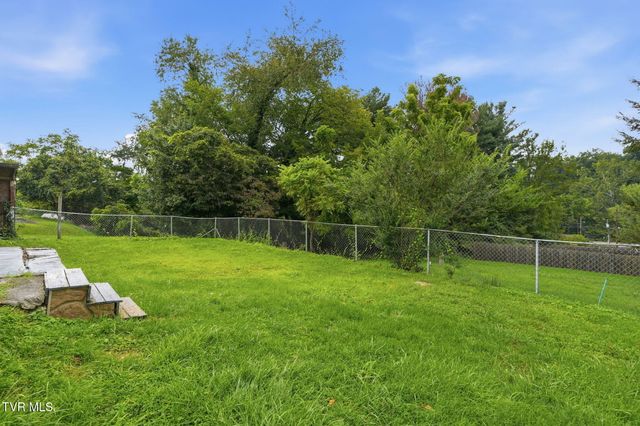 2641 Broad Street, Bristol, TN 37620