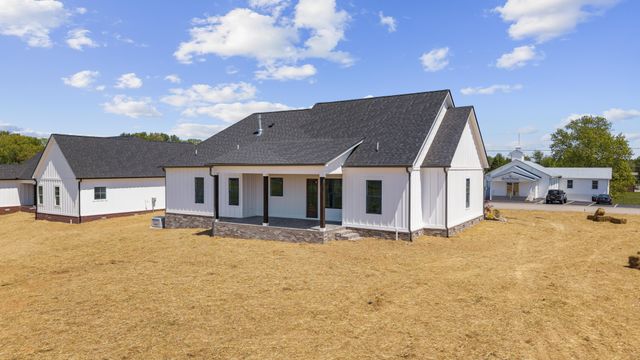 2963 Cane Creek Rd, Cookeville, TN 38506