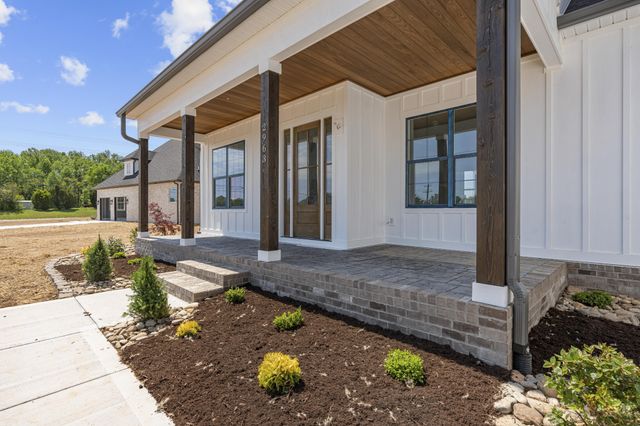 2963 Cane Creek Rd, Cookeville, TN 38506