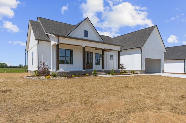 2963 Cane Creek Rd, Cookeville, TN 38506