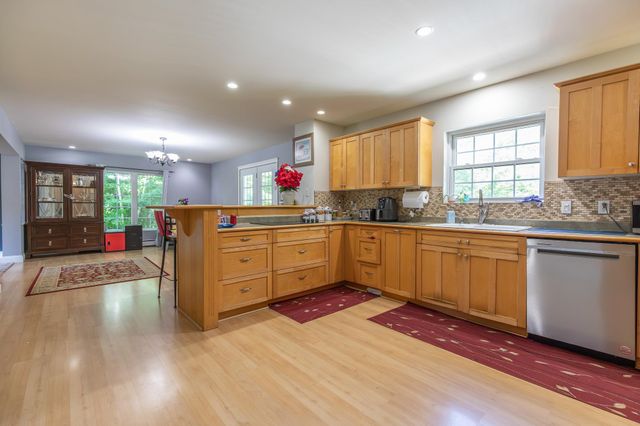 20 Wildwood Avenue, Claremont, NH 03743