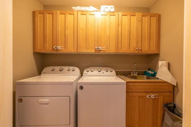20 Wildwood Avenue, Claremont, NH 03743