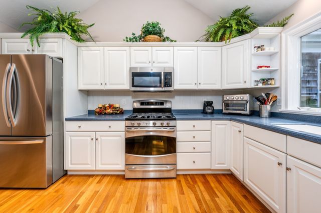 51 Falling Leaf Ln, Barnstable, MA 02655