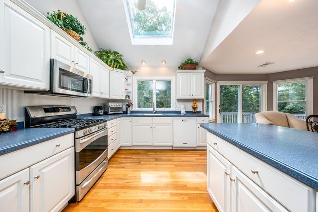 51 Falling Leaf Ln, Barnstable, MA 02655