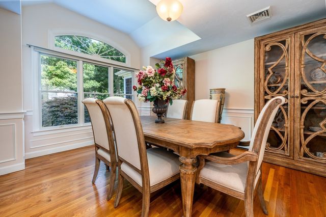 51 Falling Leaf Ln, Barnstable, MA 02655
