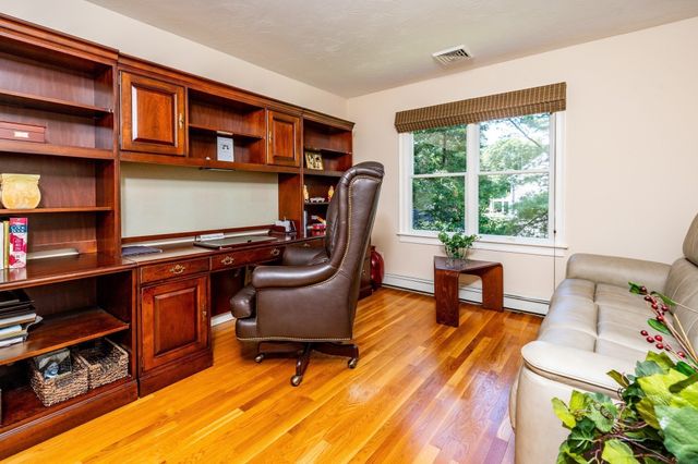 51 Falling Leaf Ln, Barnstable, MA 02655