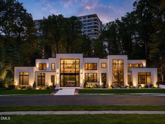 300 Dartmouth Road, Raleigh, NC 27609