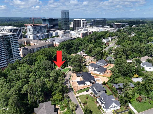 300 Dartmouth Road, Raleigh, NC 27609