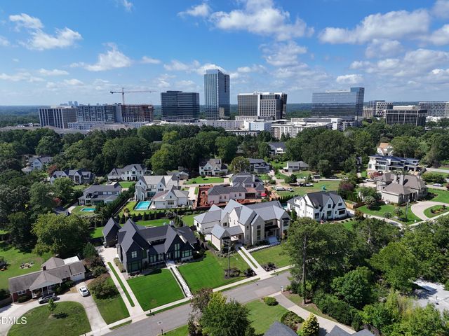 300 Dartmouth Road, Raleigh, NC 27609