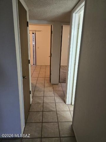 2784 N Columbus Boulevard, Tucson, AZ 85712