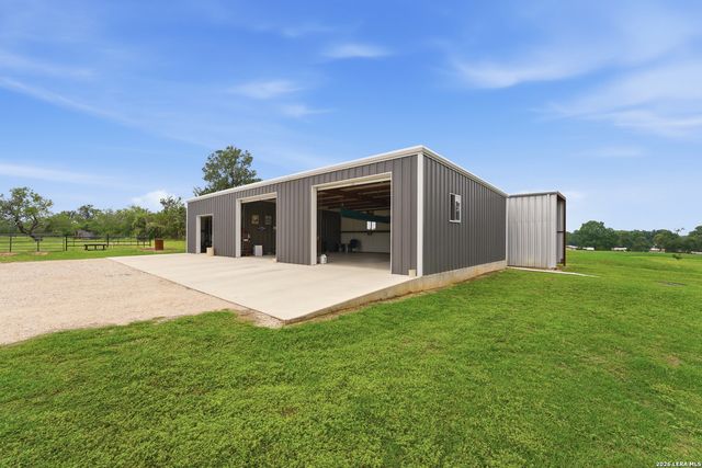 10210 S State Highway 123, Seguin, TX 78155